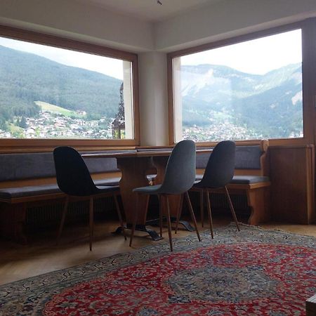 Digart Apartment Urtijëi Buitenkant foto